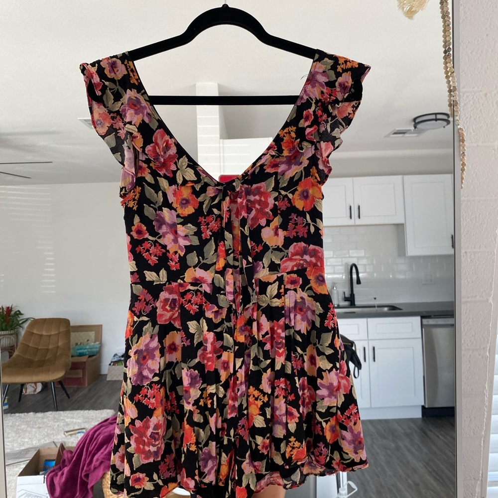 Flowy, flower prints rompers from UO size small